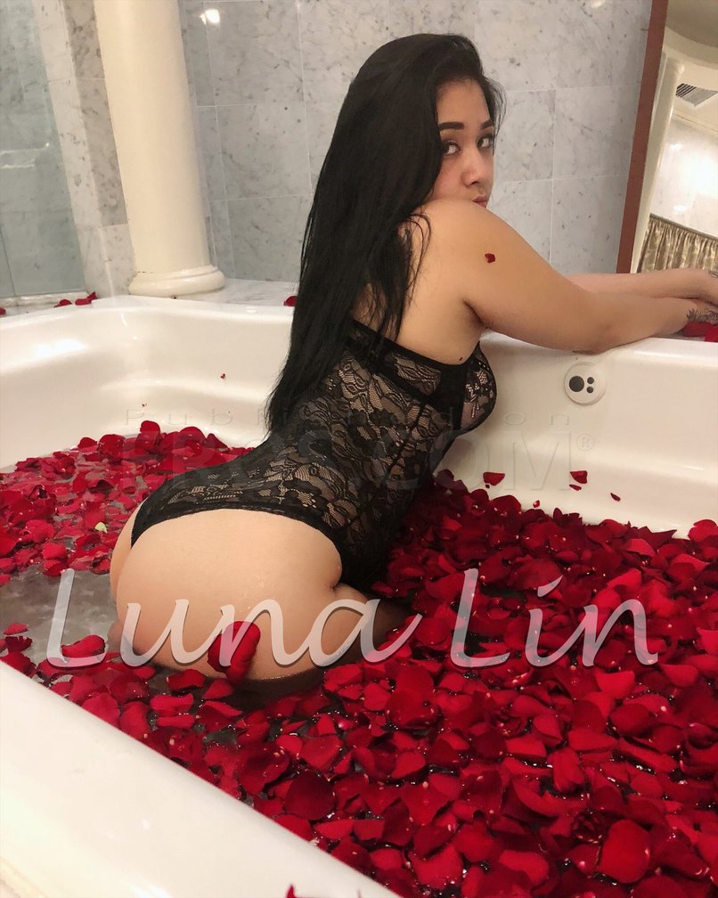 Luna Lin