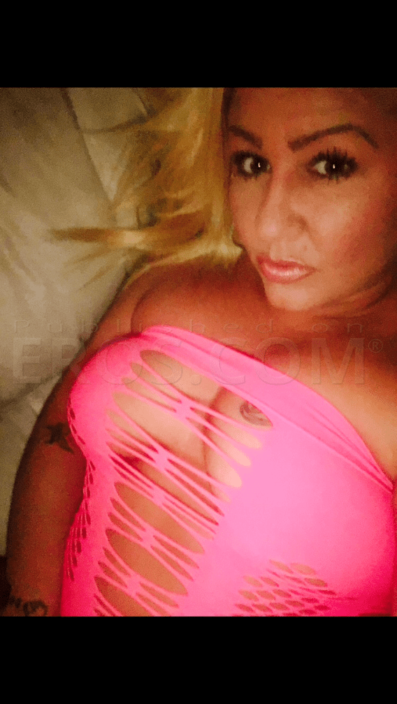 who is noel jones dating