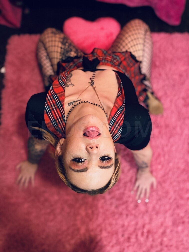 Kate Lauren