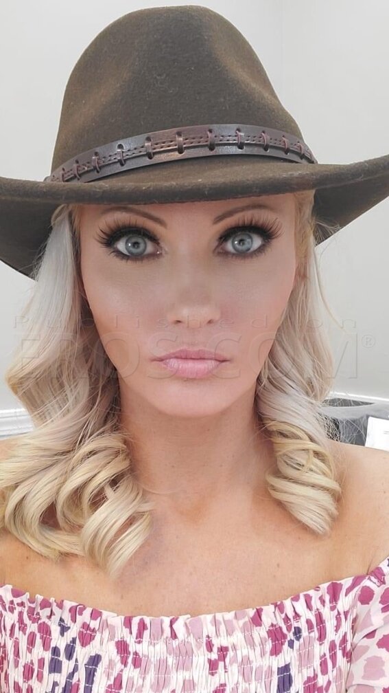 Hanna Hilton