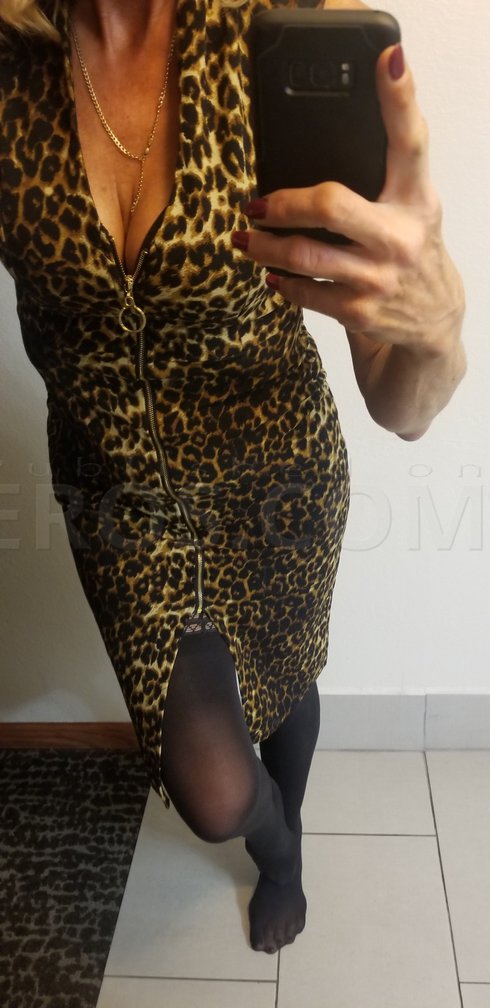 Classy Sensual Sara