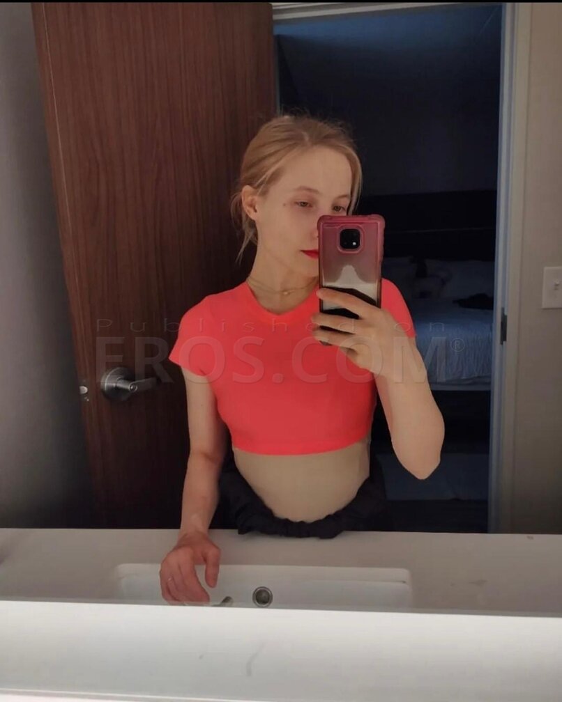 Manhattan Escort Available