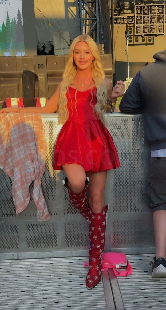 TS Kylievictoriaeklove