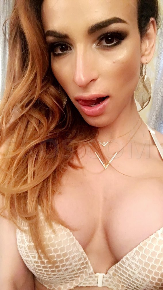 Savannah Thorne