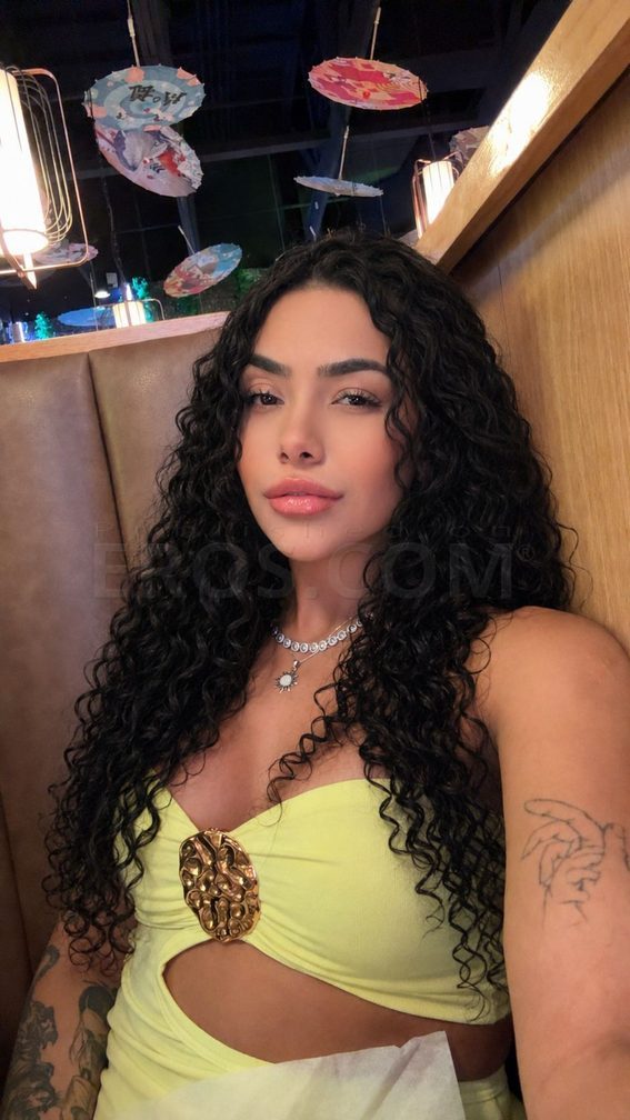 Mia