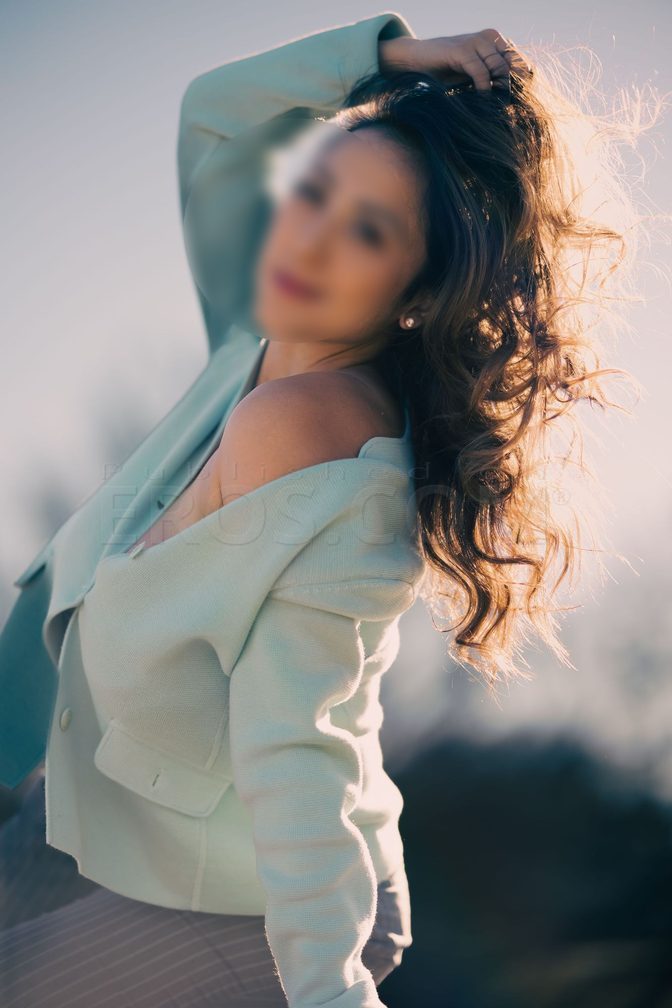 Bella
