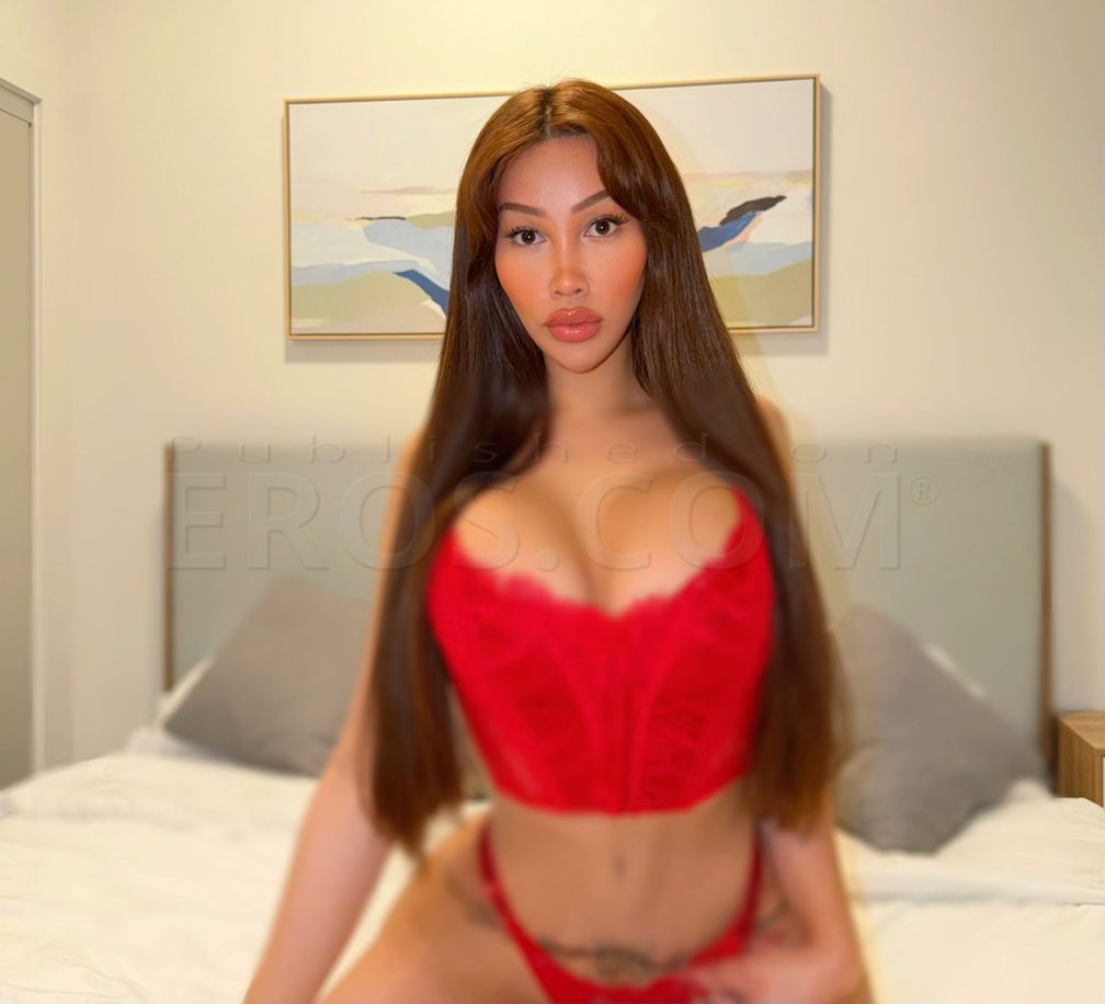 VANESSA ALEXANDRIA