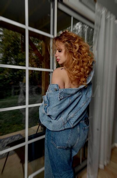 Lora
