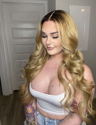 TS Bombshell Kelsey