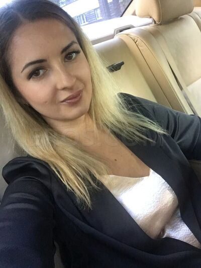 MARRY BLONDE