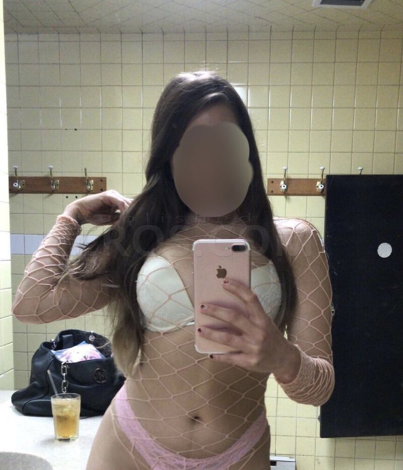 VITORIA IN Waltham