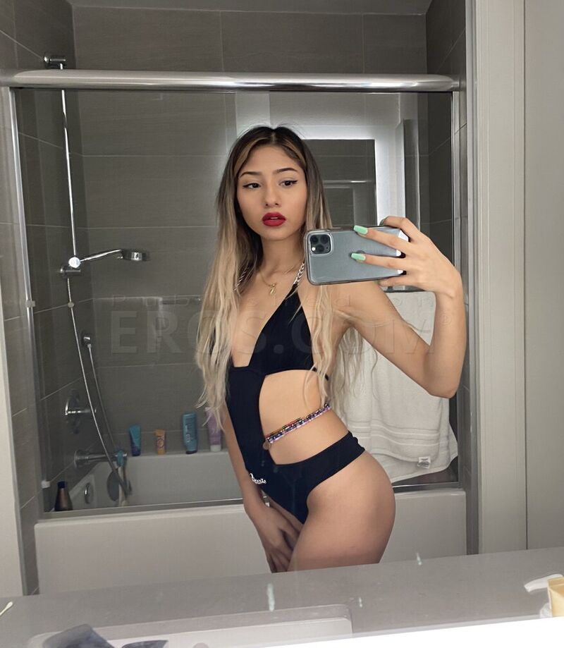 Lexi love