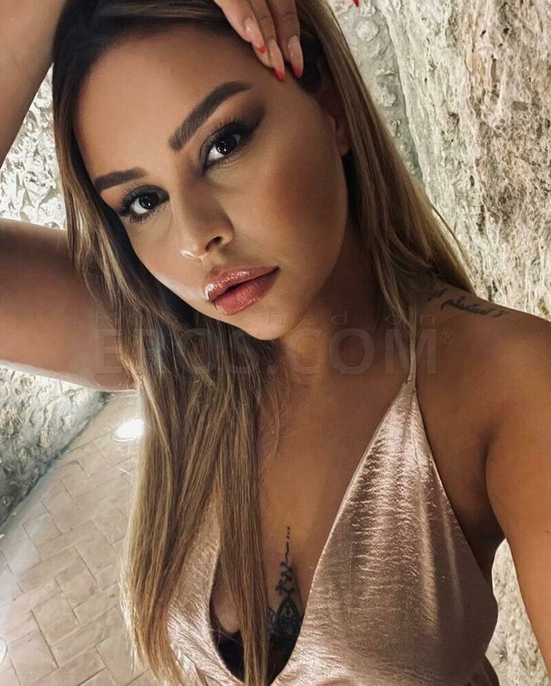 Victoria Brazilian model