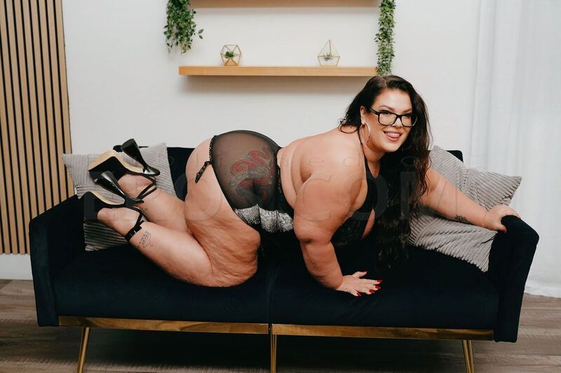 Luna Lark