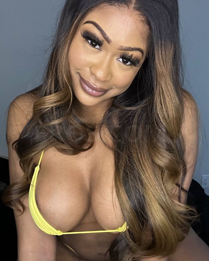 Blasian splashing princess