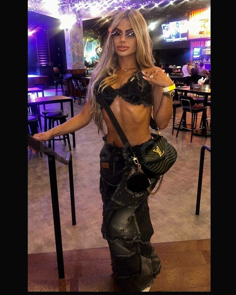 Alexa Fox