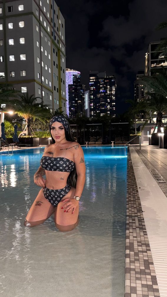 Mia