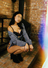 Nina Sumac in Chicago, photo 8
